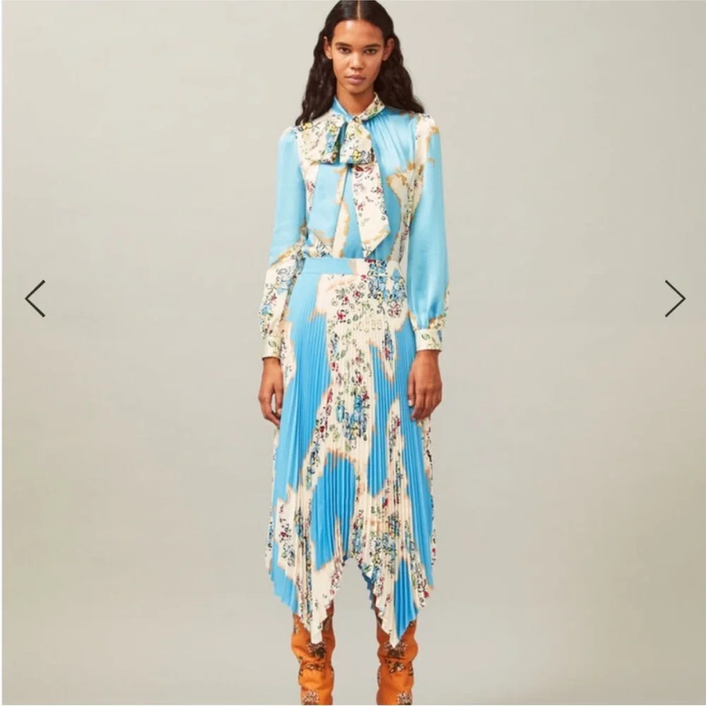 Tory Burch Sunburst Pleated Midi skirt in blue