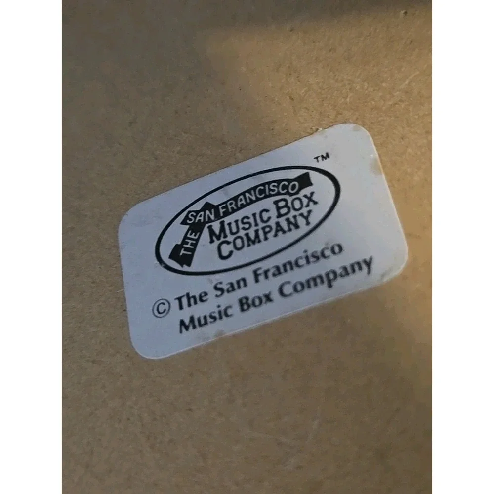San Francisco Music Box its music