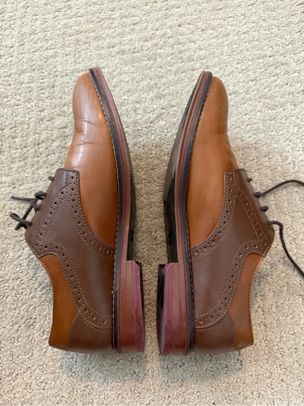 Johnston & Murphy lace classic