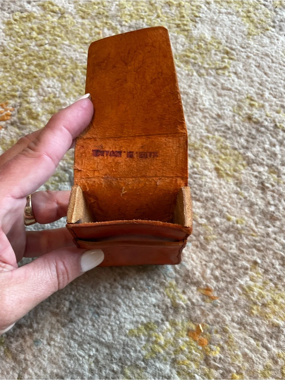 Handmade cigarette keeps durable