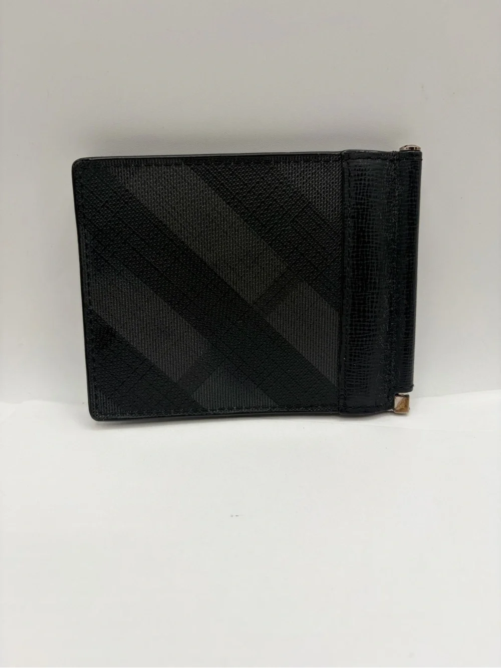 Burberry authentic money