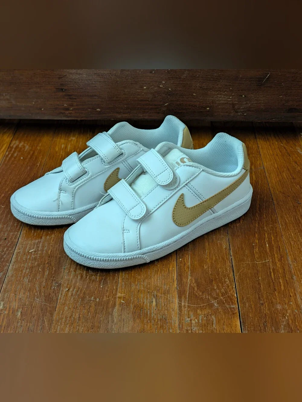 Nike low top