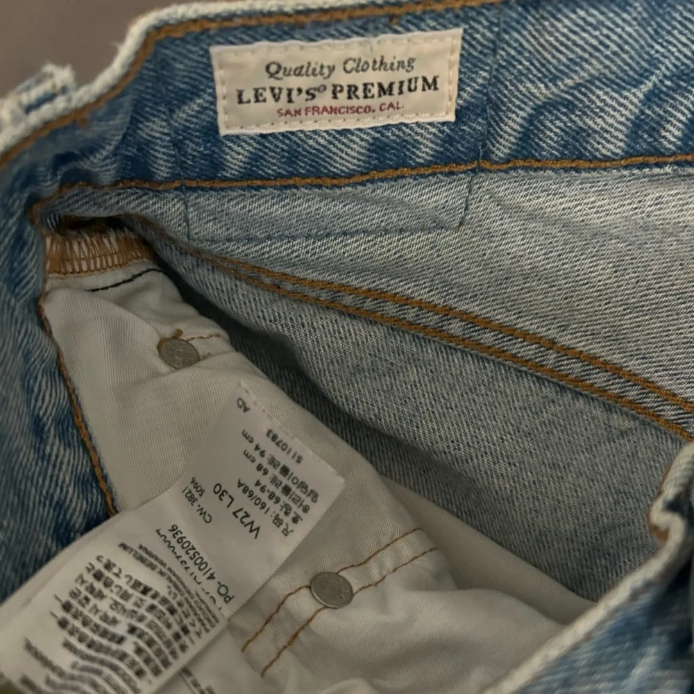 Levis 10 minor
