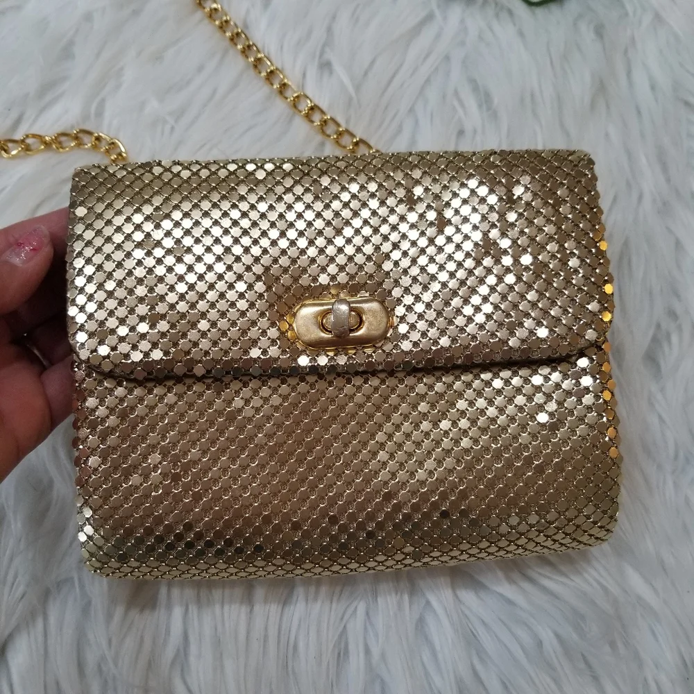 N/A clutch crossbody