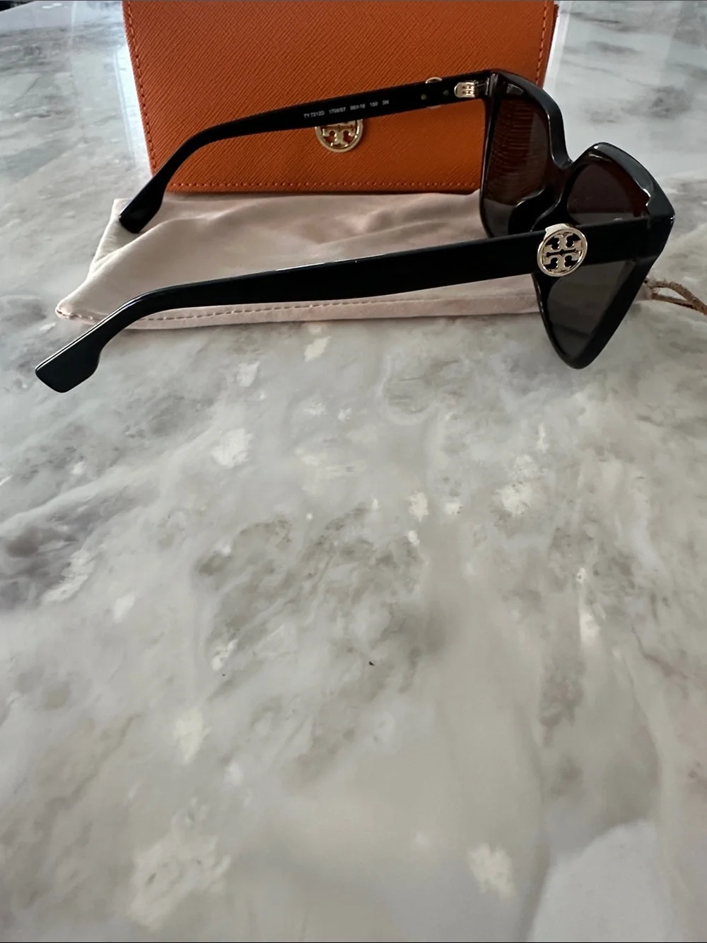 Tory Burch authentic no