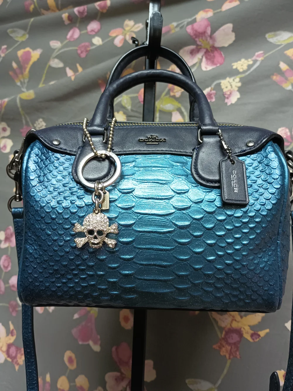 RARE Vintage Coach Crystal Pave Skull Crossbones Keychain Or Bag Charm 92413