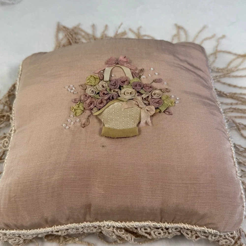 N/A vintage decorative