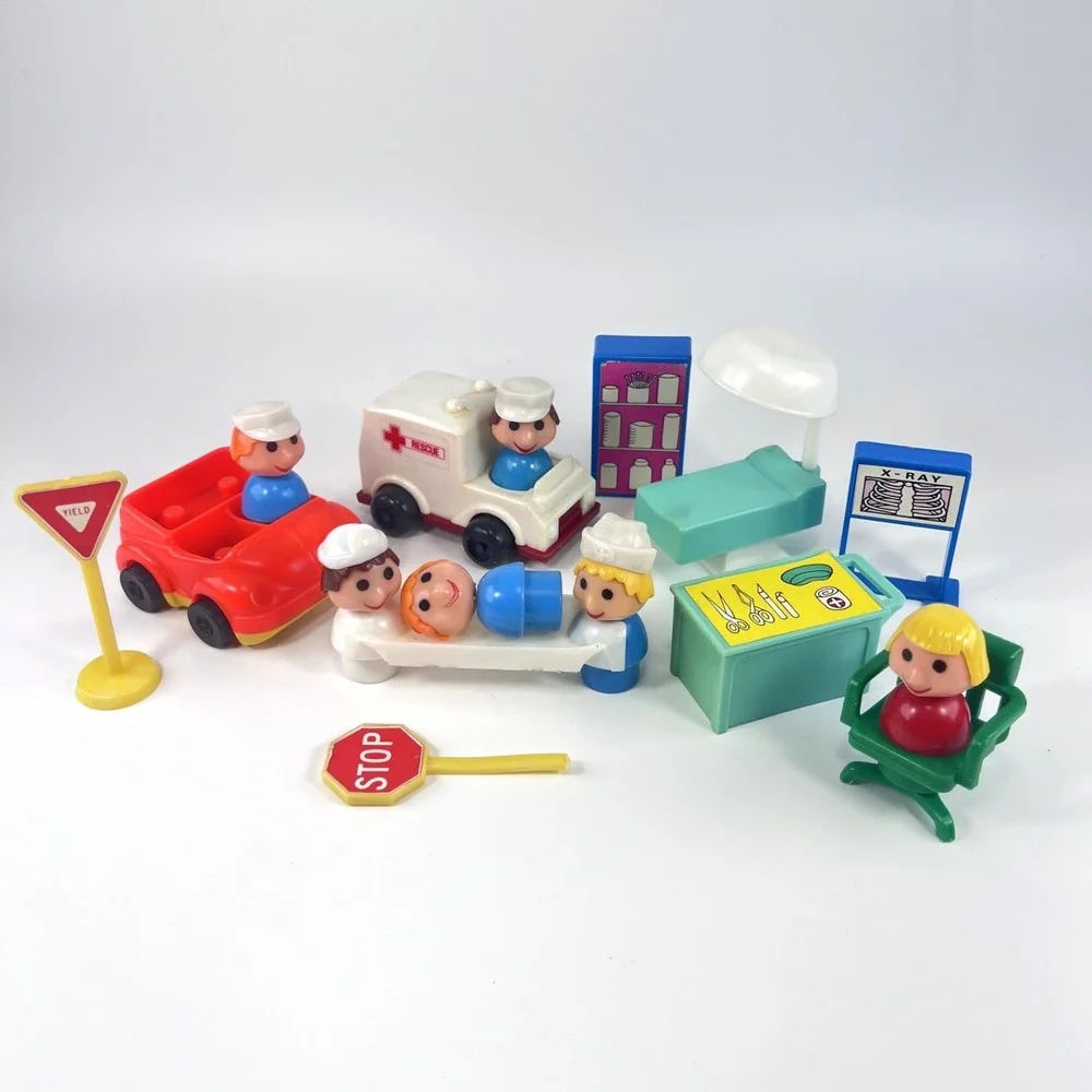 Vintage‎ Little People Style Hospital Playset – Knock Off – Made in Hong Kong