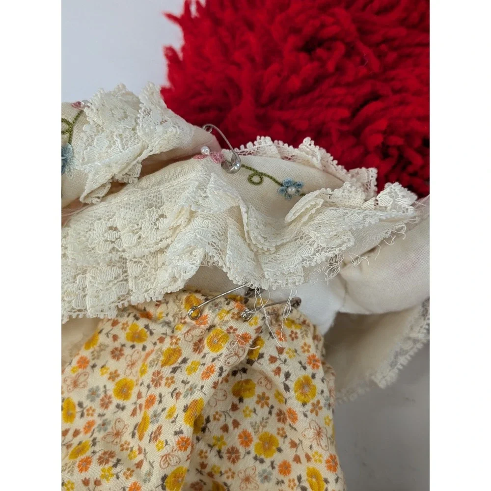 Knickerbocker gently pre