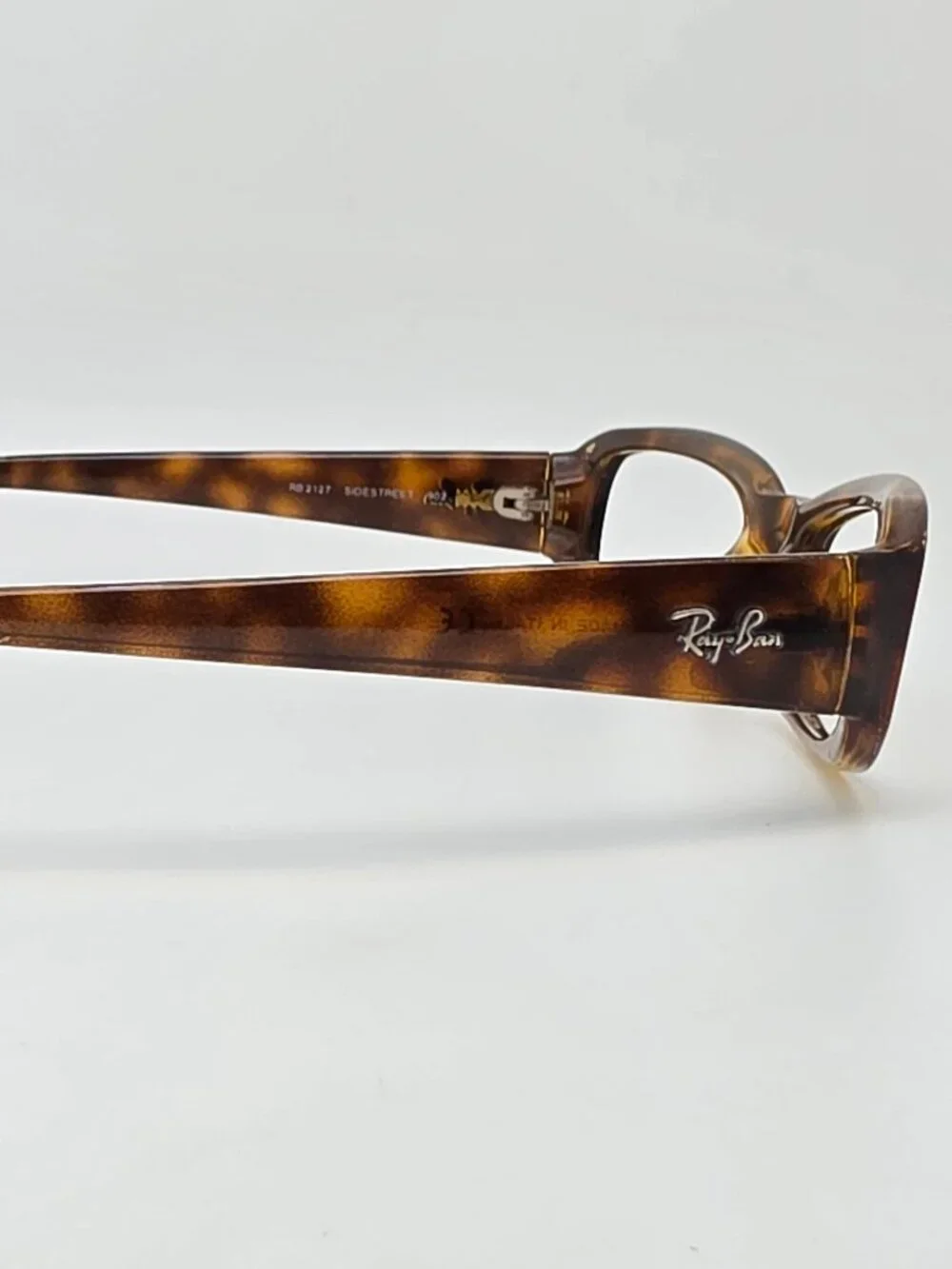 Ray-Ban this listing
