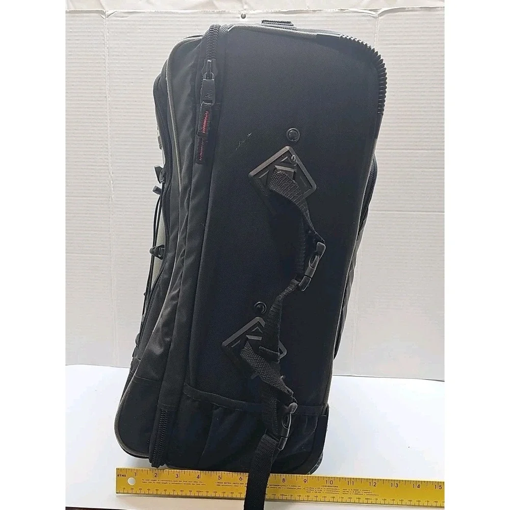 Pelican comes carrying offers