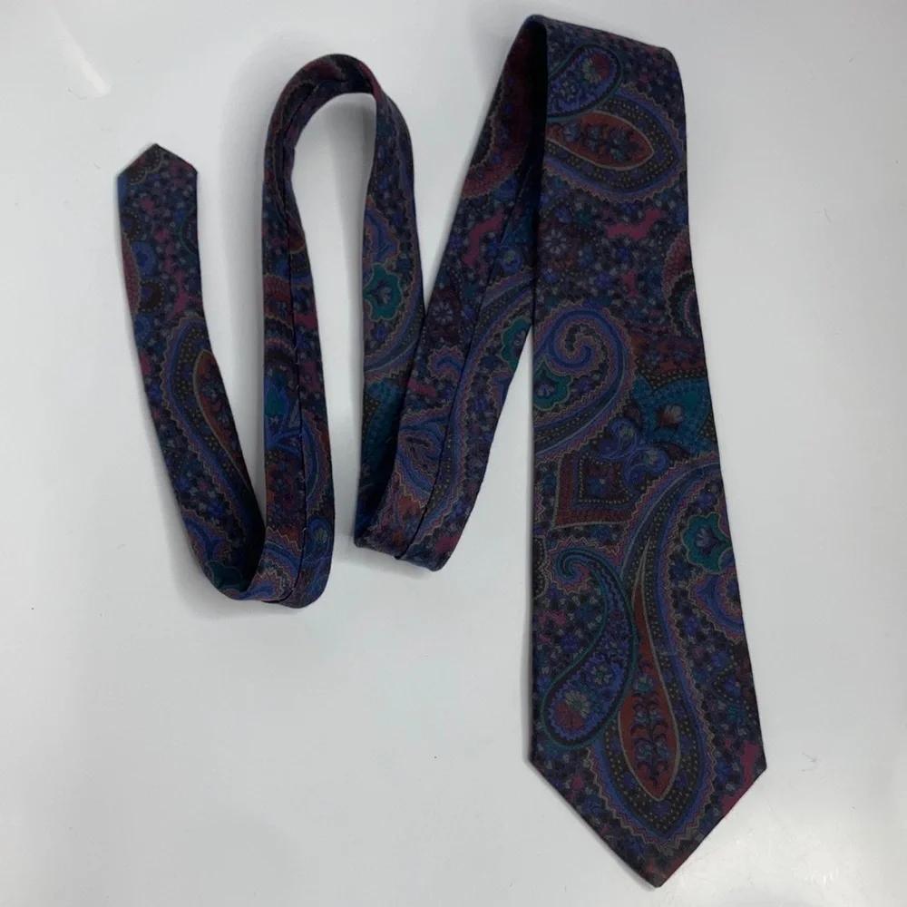 Liberty of London paisley tie 100% Cotton made in the‎ USA