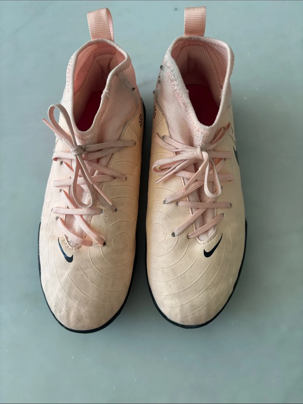 Nike kids turf