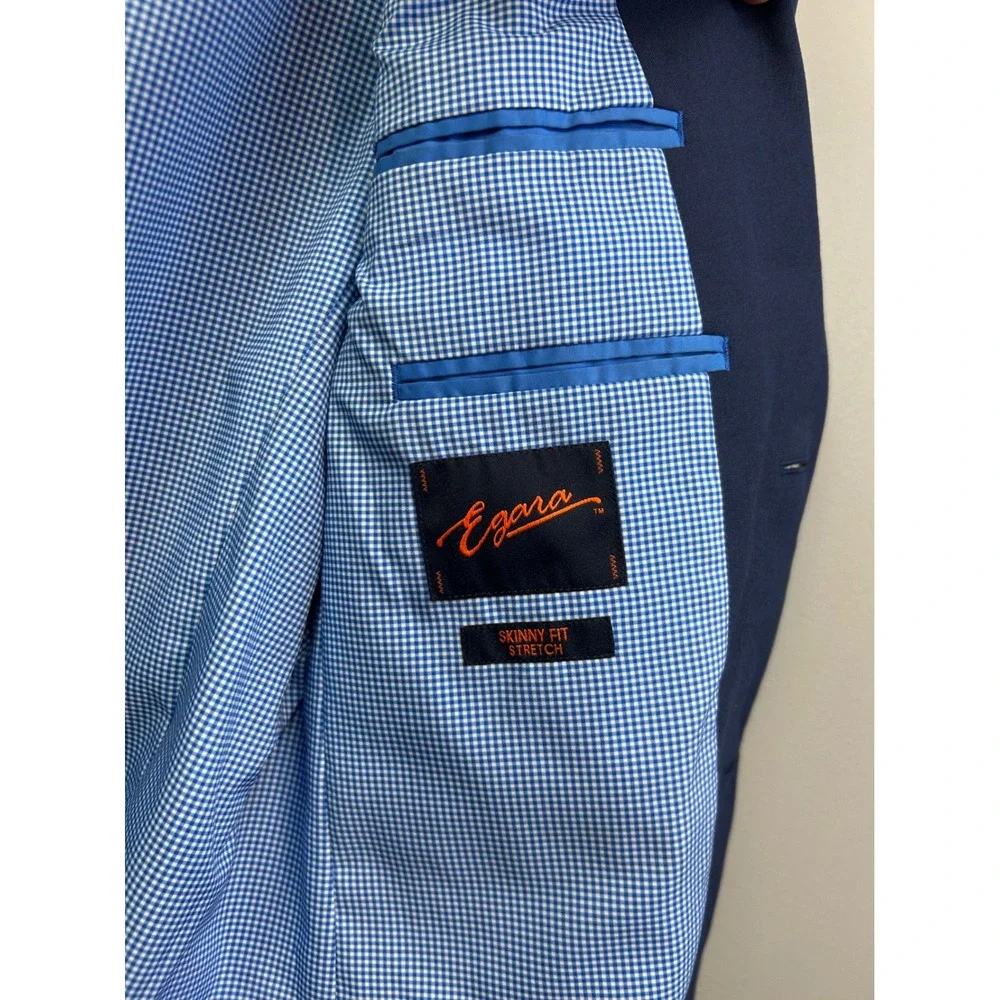 Egara this suit