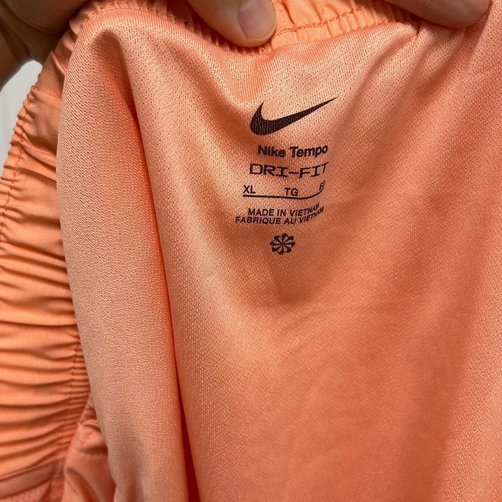 Nike new tags