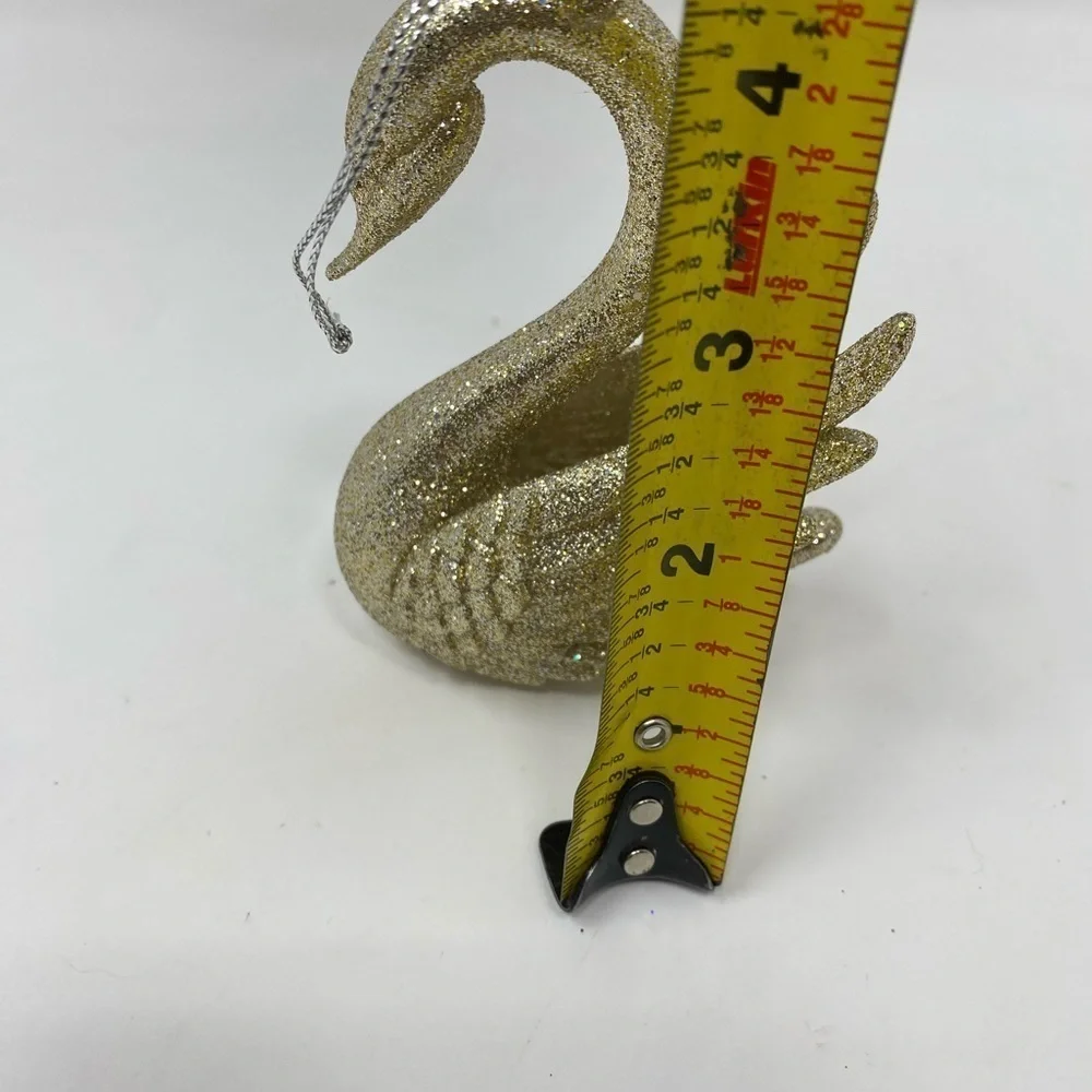 N/A gold glitter