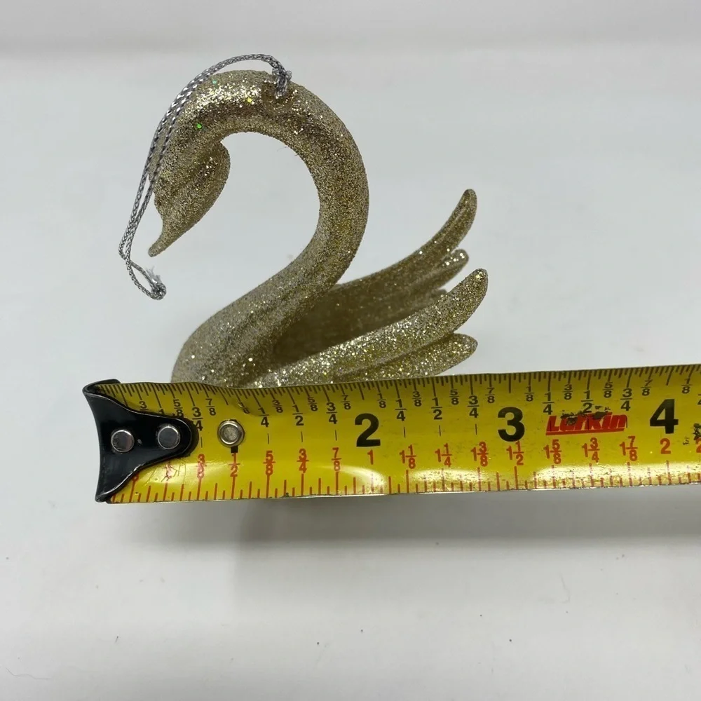 N/A gold glitter
