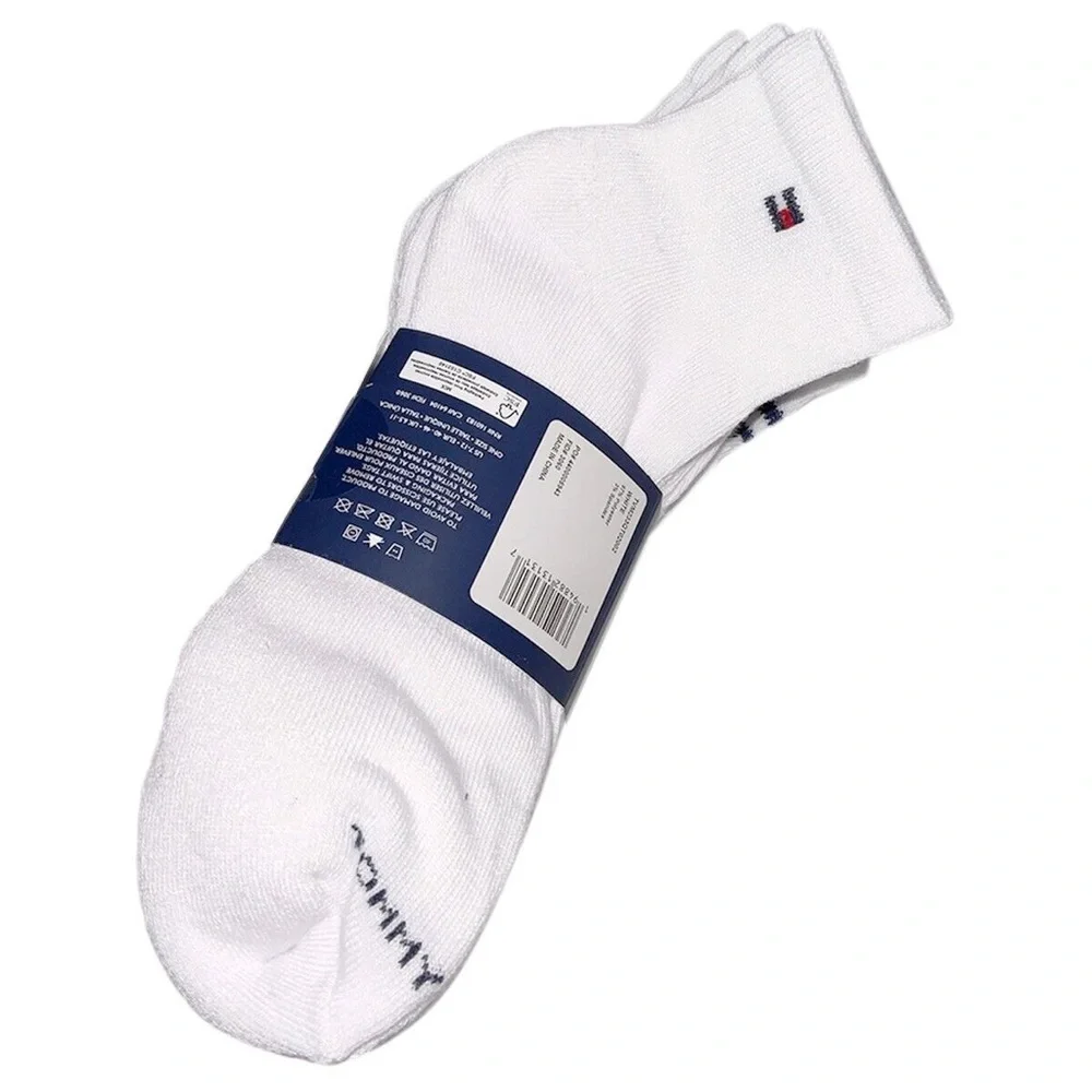 Tommy Hilfiger step into