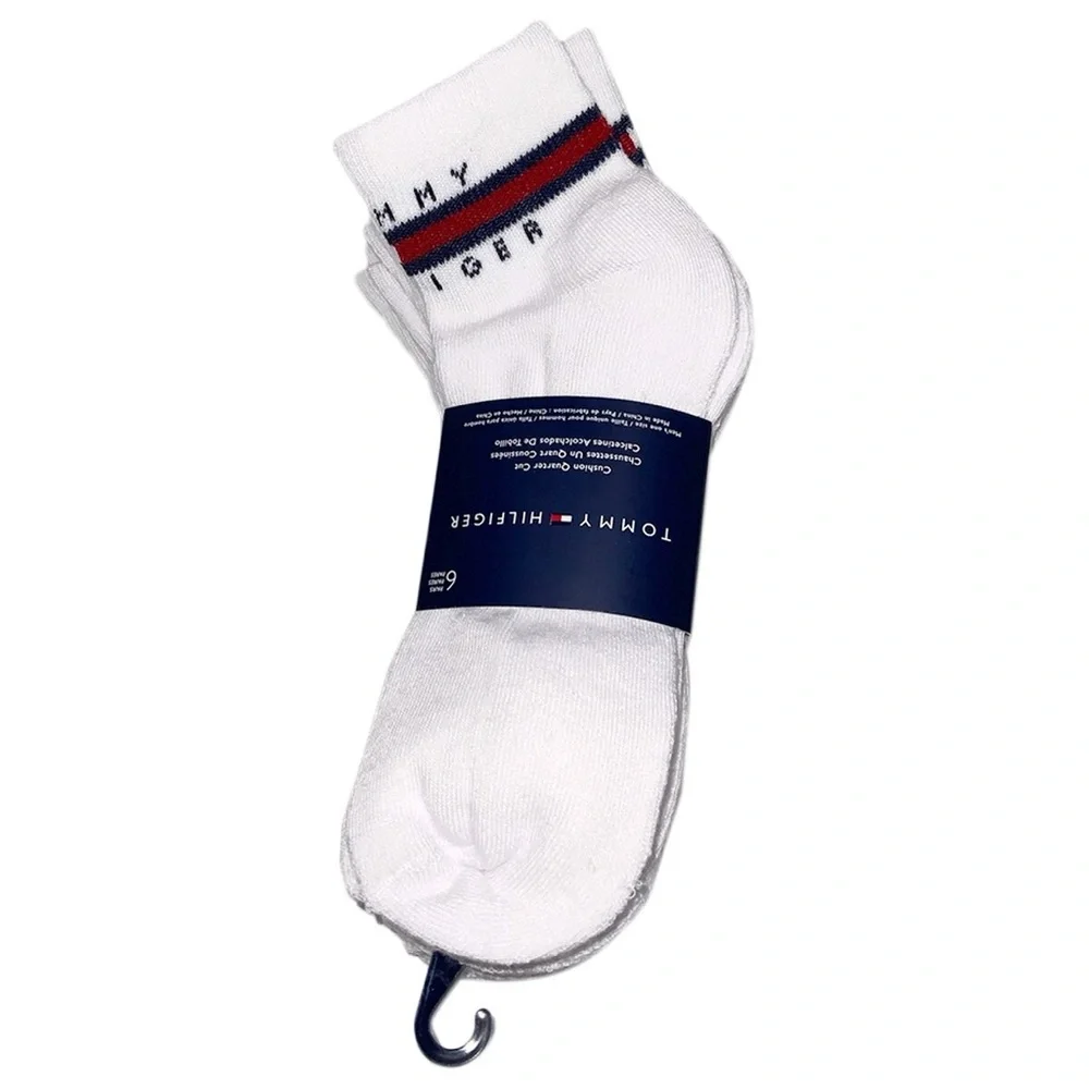 Tommy Hilfiger step into