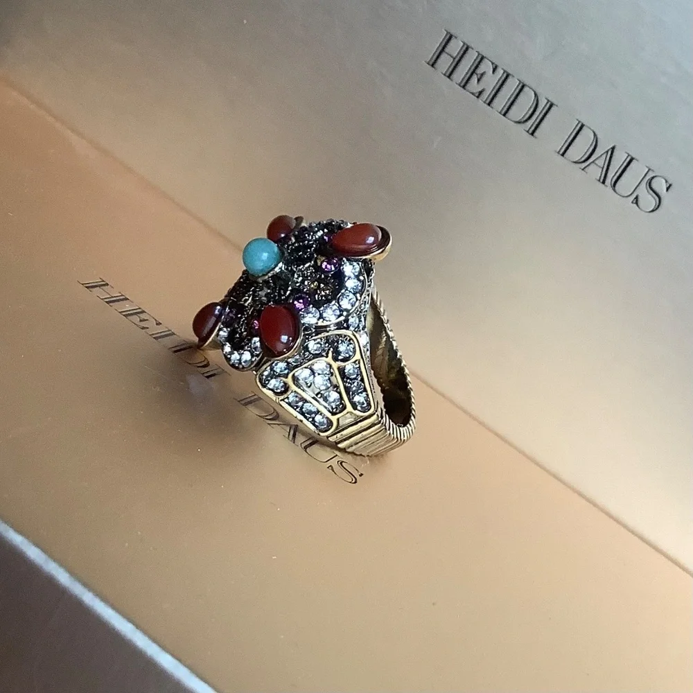 Heidi Daus heidi daus