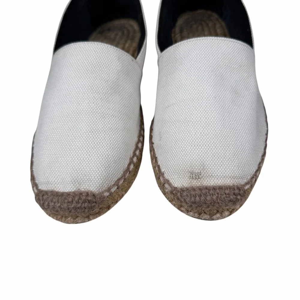 Saint Laurent there are