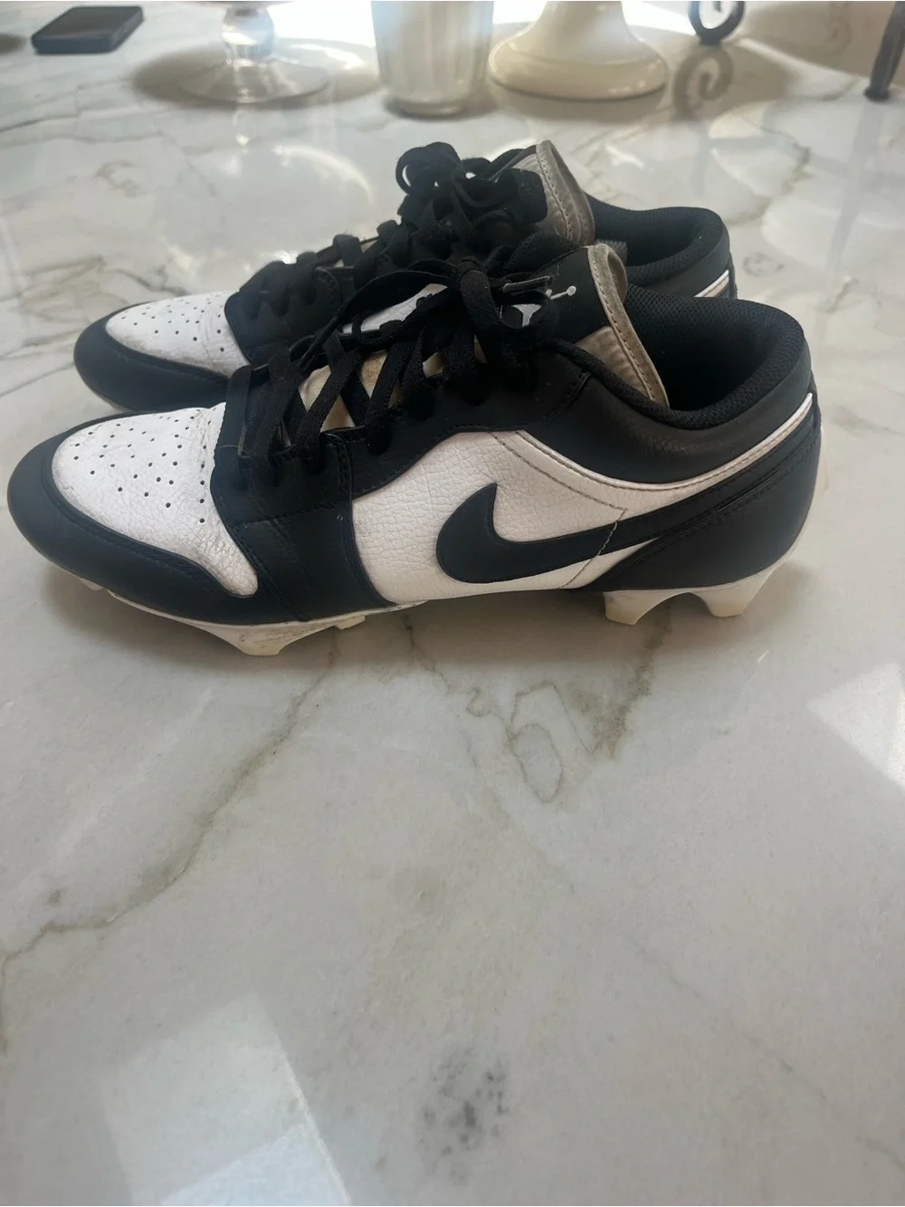 Nike youth low