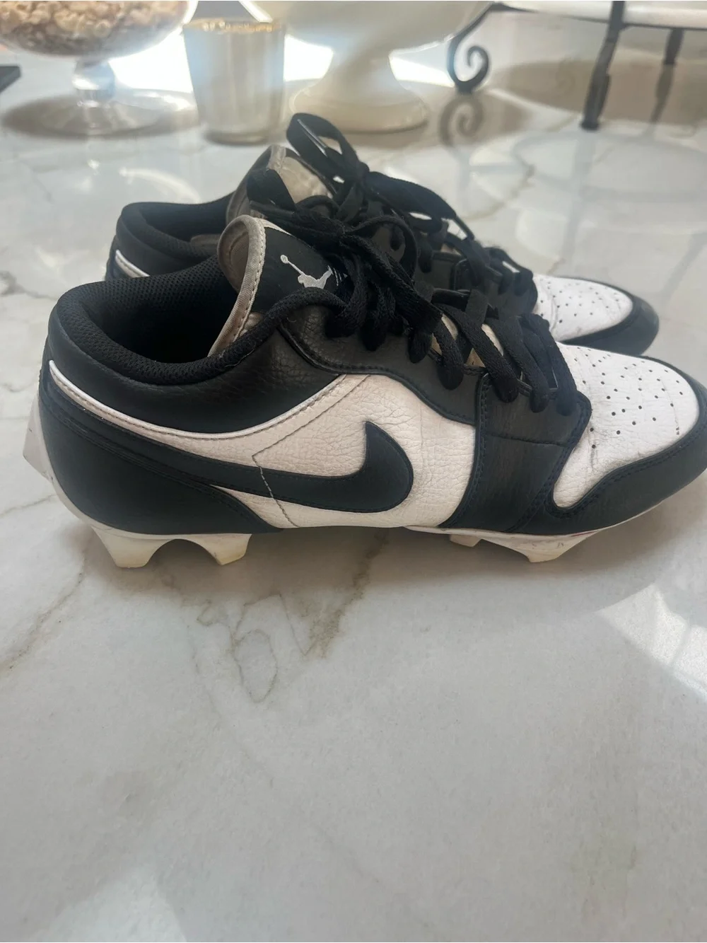 Nike youth low