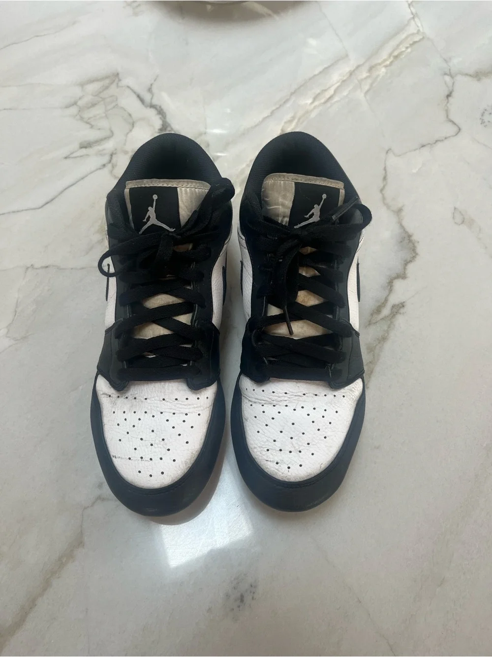 Nike youth low