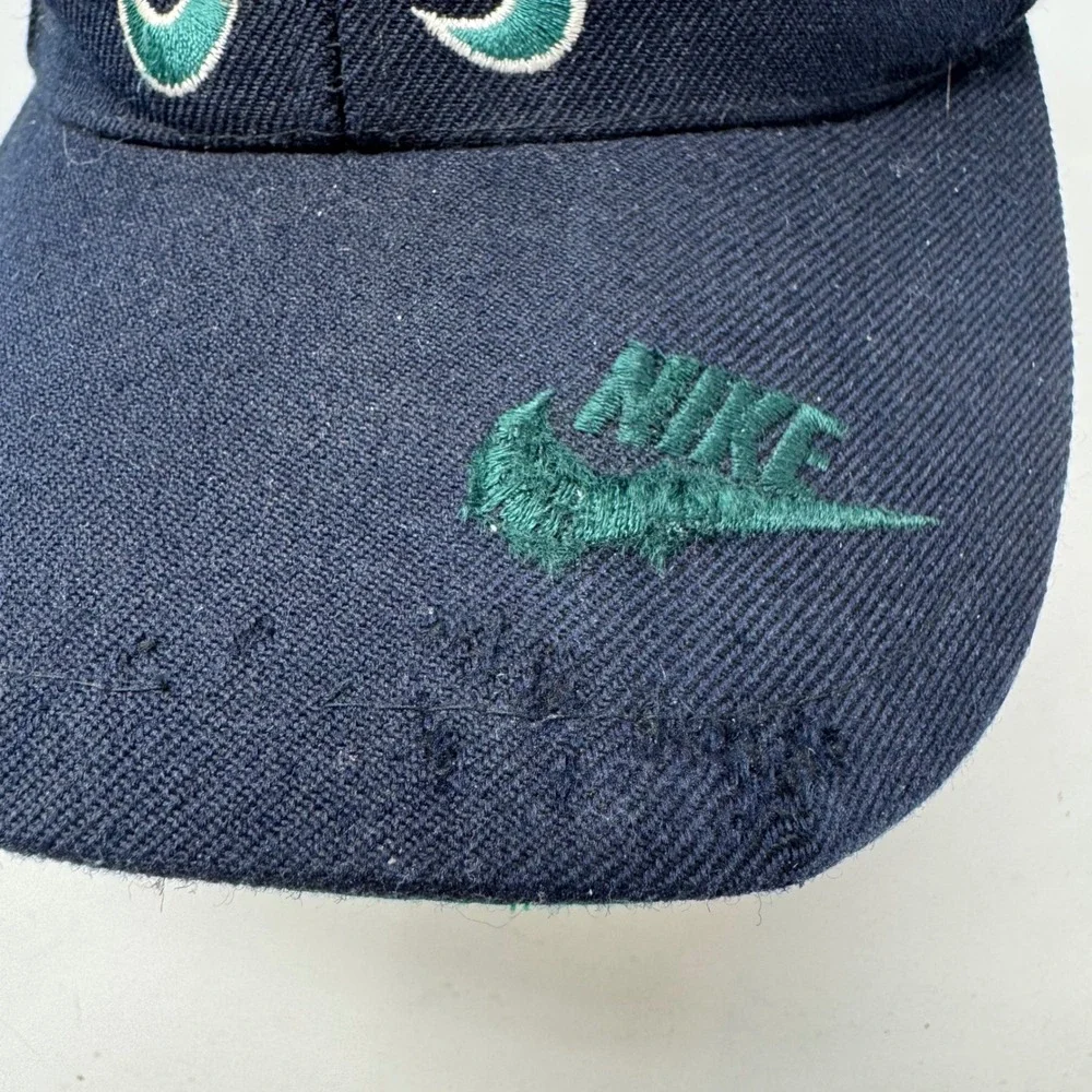 Nike vintage green