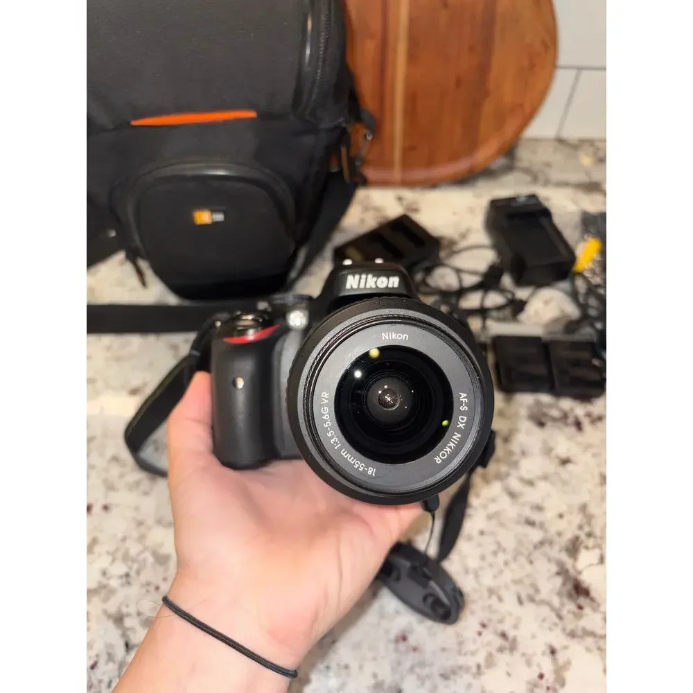 Nikon powers appears