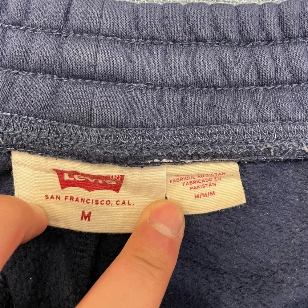 Levis fleece cleaned