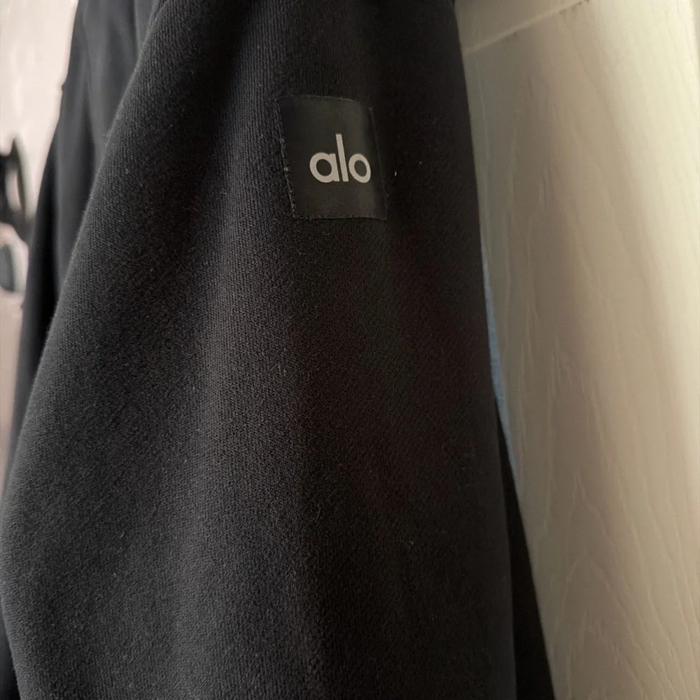 ALO Yoga minimalist long