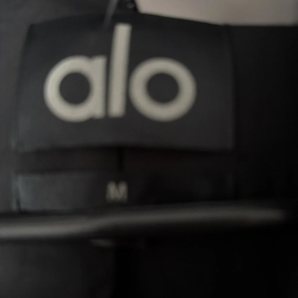 ALO Yoga minimalist long