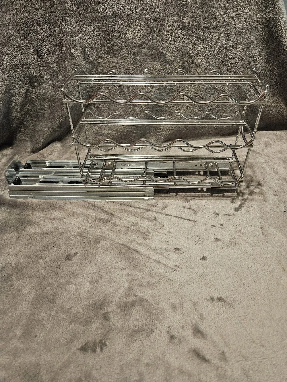 Lynk upper cabinet
