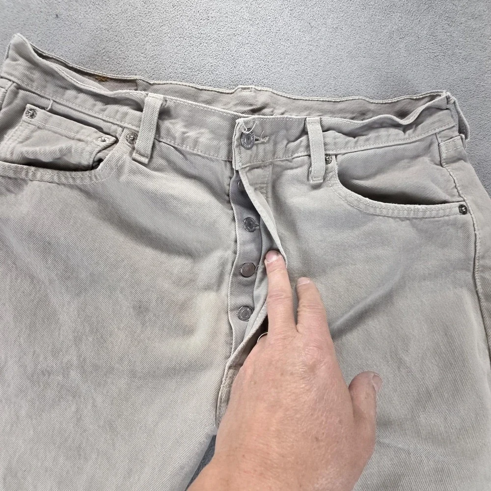 Levis 9745 important