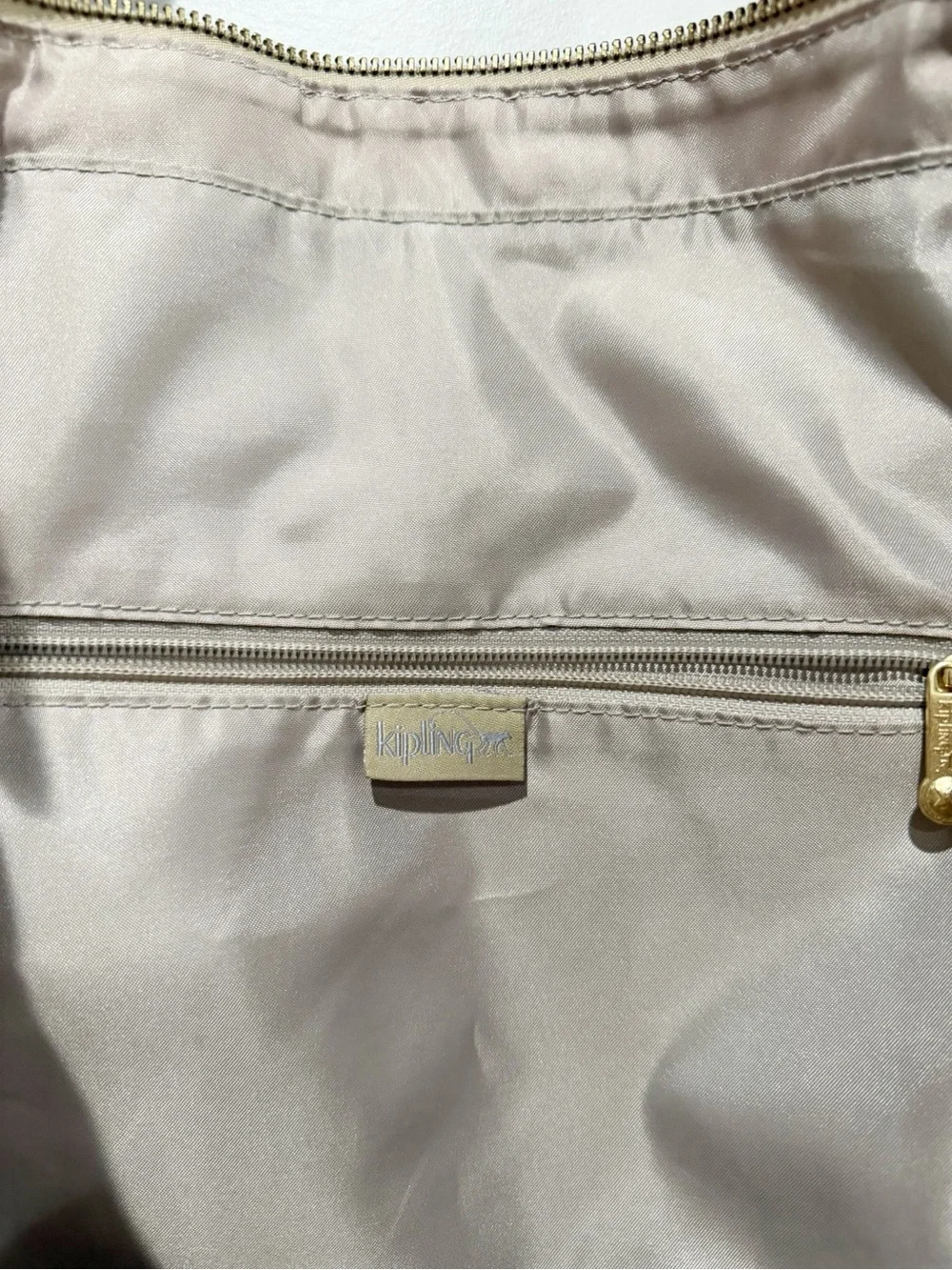 Kipling leah tropical
