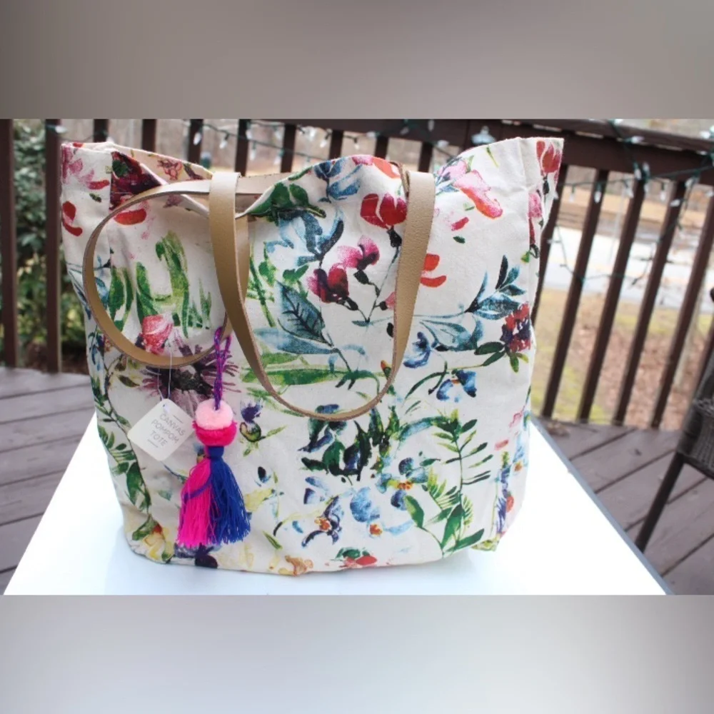 Eccolo Pom Pom floral tote bag