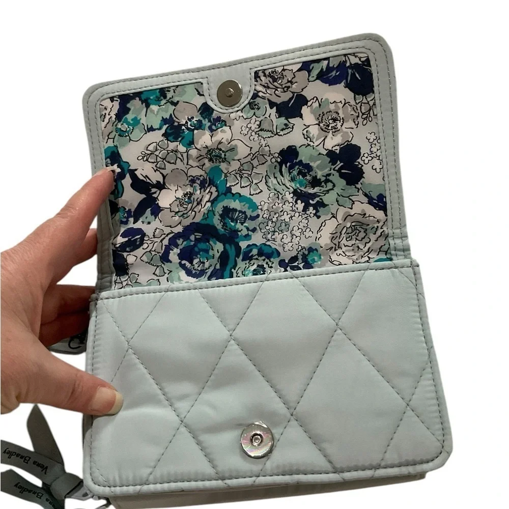 Vera Bradley elegant vera