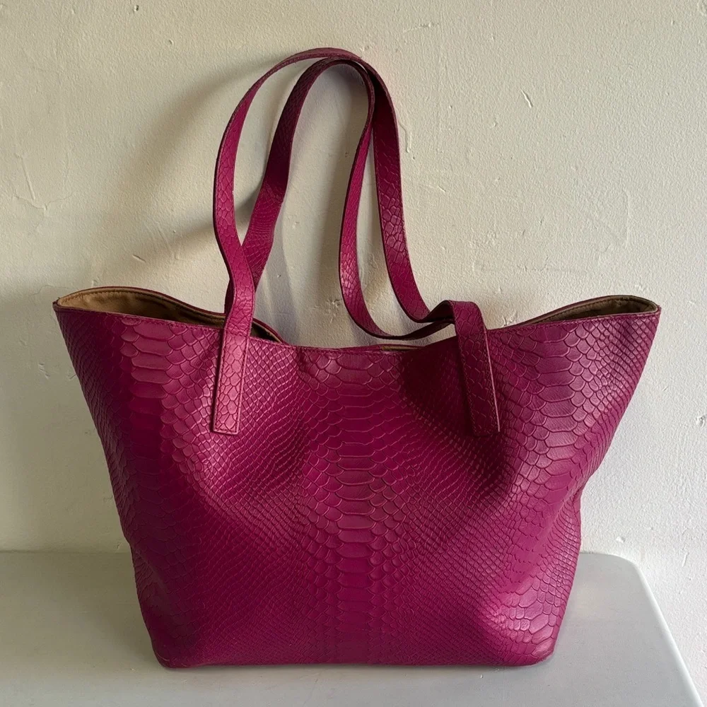 GiGi New York chic fuchsia