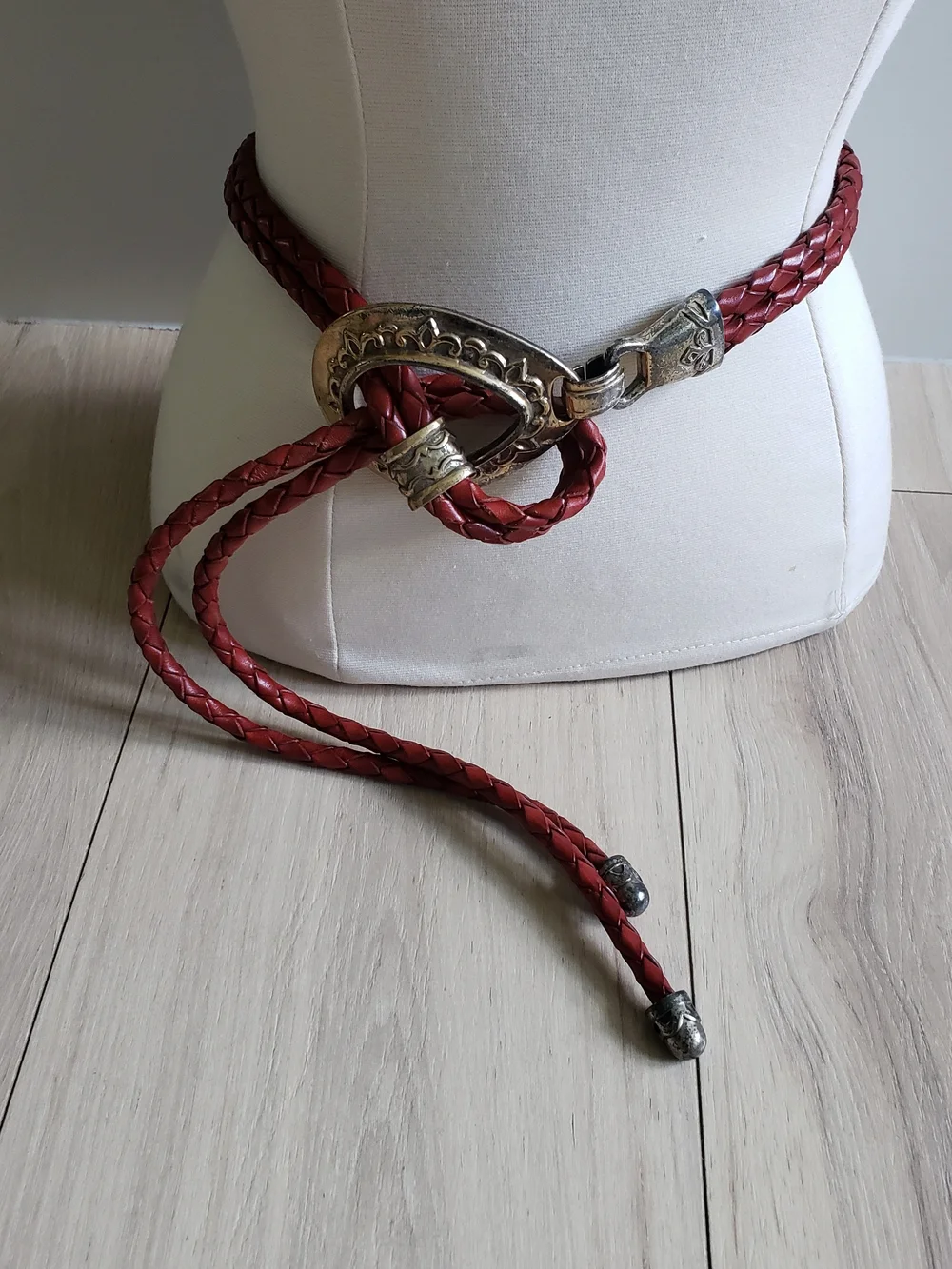 Vintage‎ Braided Red Leather Sling Western Knot Belt Silver-Tone Hardware 1994