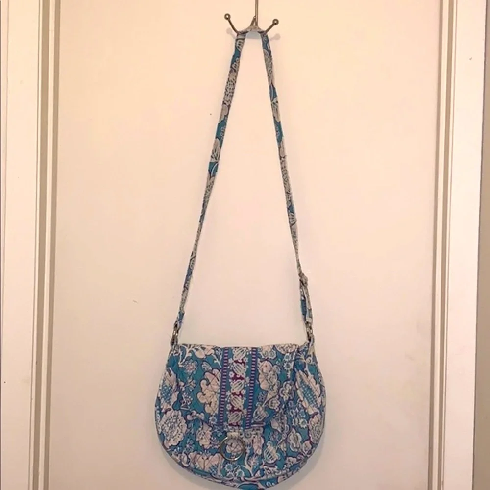 ⚠️ Vera Bradley worn, faded , great for crafting