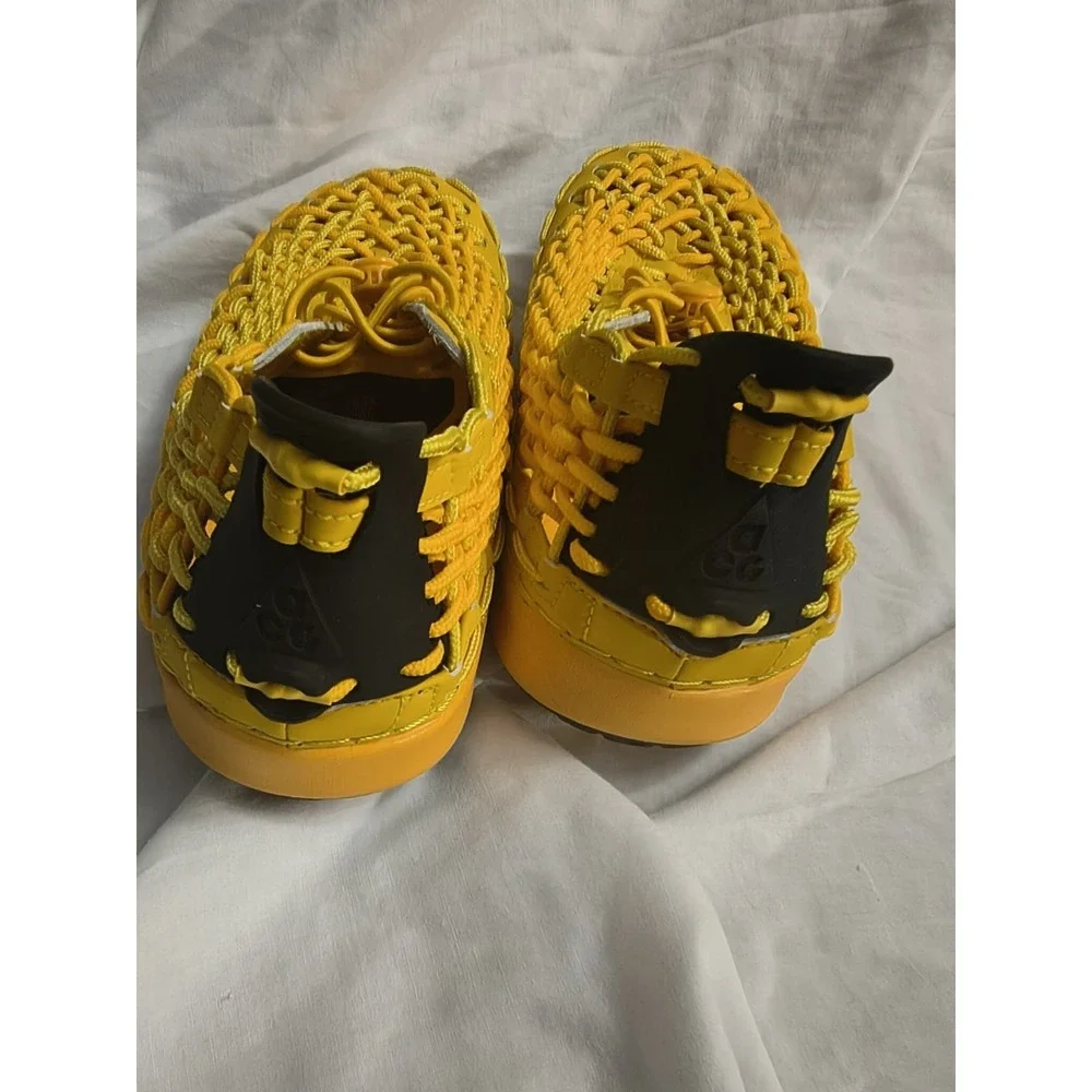Nike product pair