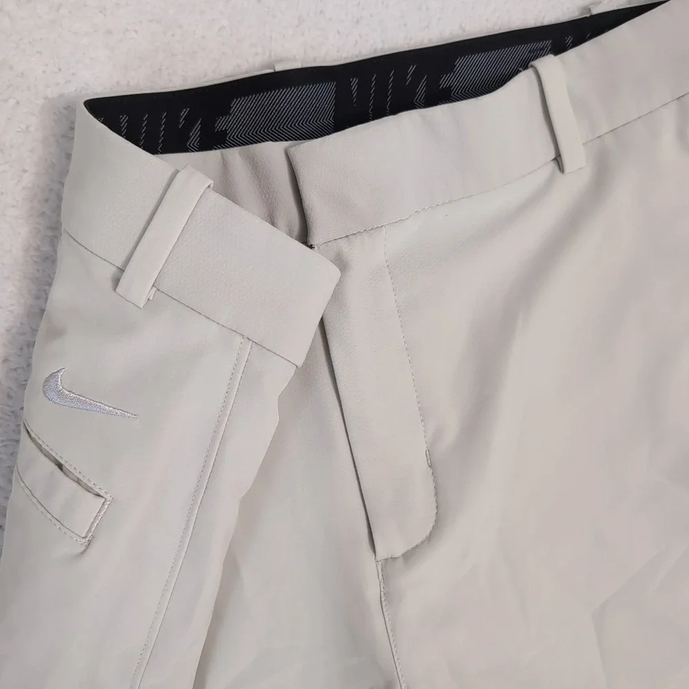 NIKE Flex‎ Beige Golf Shorts Dri Fit Standard Fit Stretchy 30x10