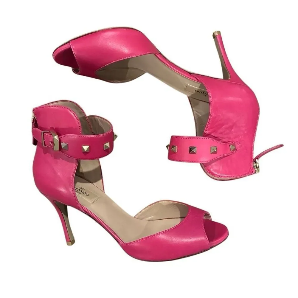 Valentino details brand