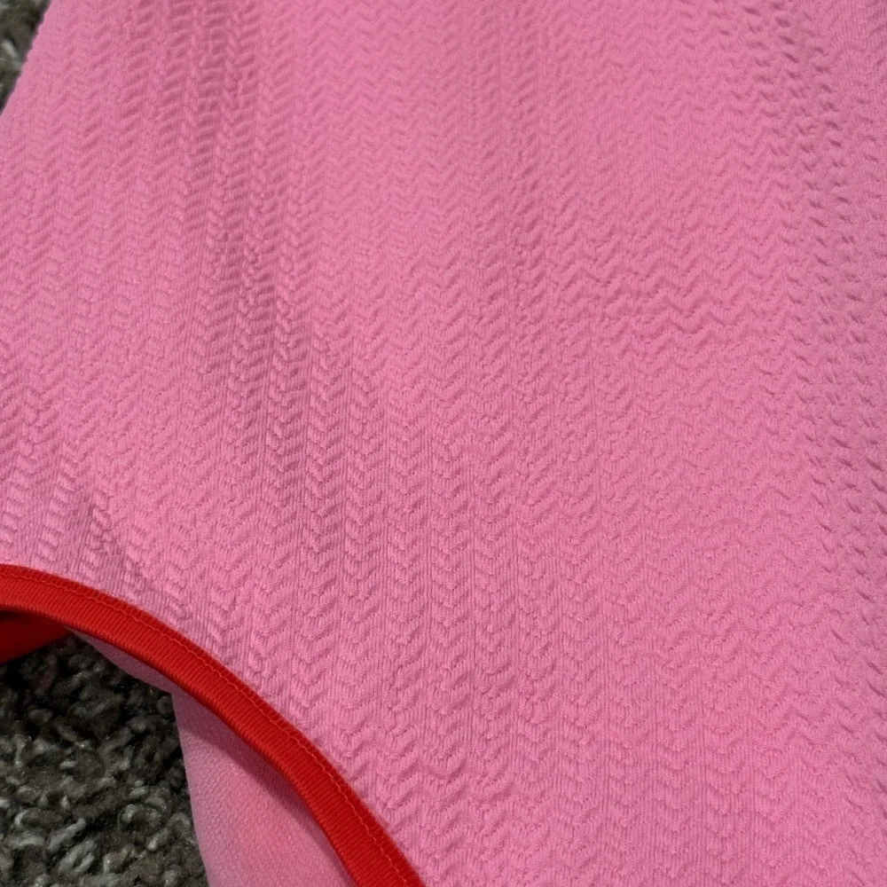 Target bright pink