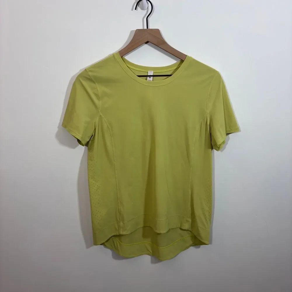 Lululemon shirt with side ventilation holes | size 6