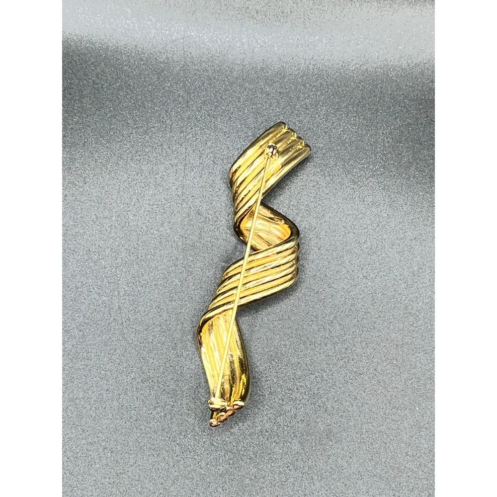 N/A vintage gold