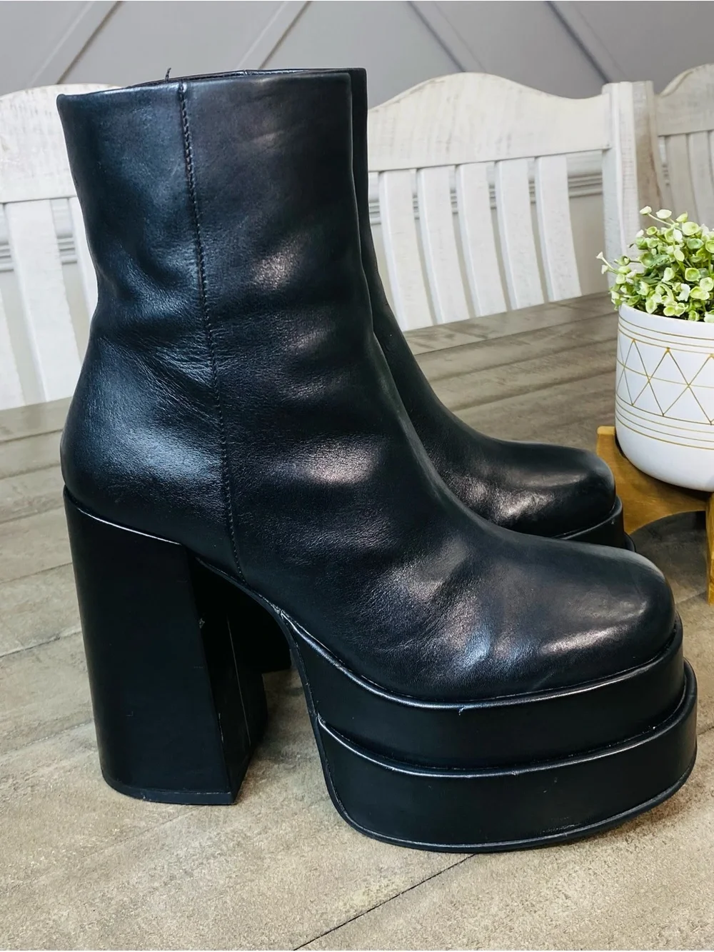 Steve Madden elevate any