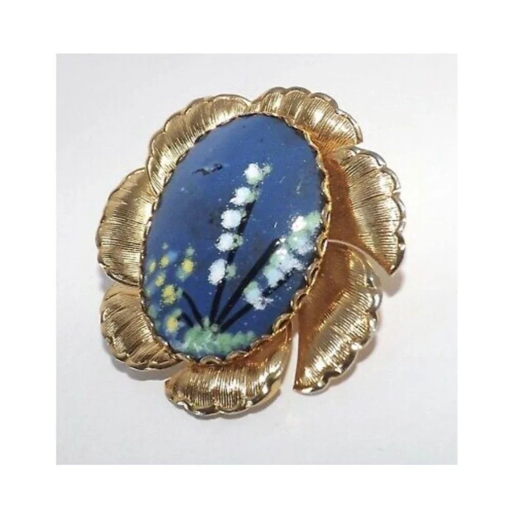 Unique Vintage vintage enamel