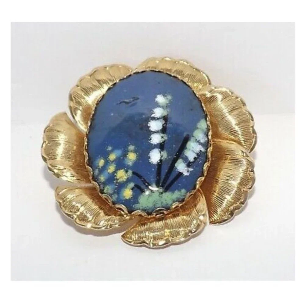 Unique Vintage vintage enamel